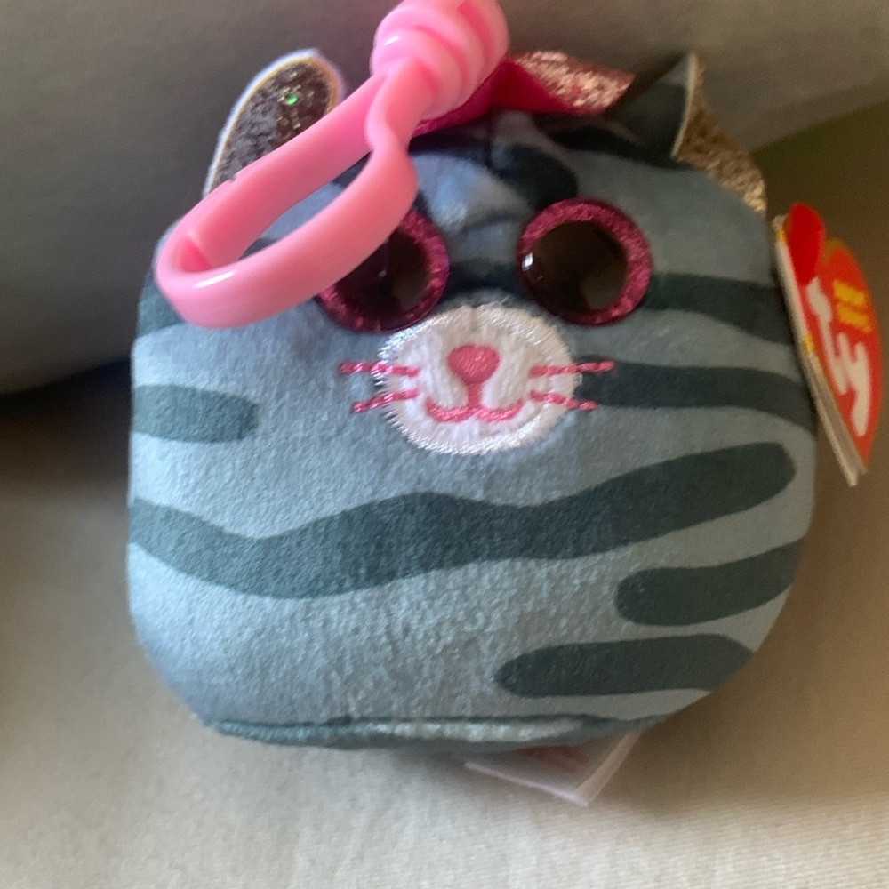 Ty Squishy Beanies, Kiki. Plush Keychain clip. New with tags.
